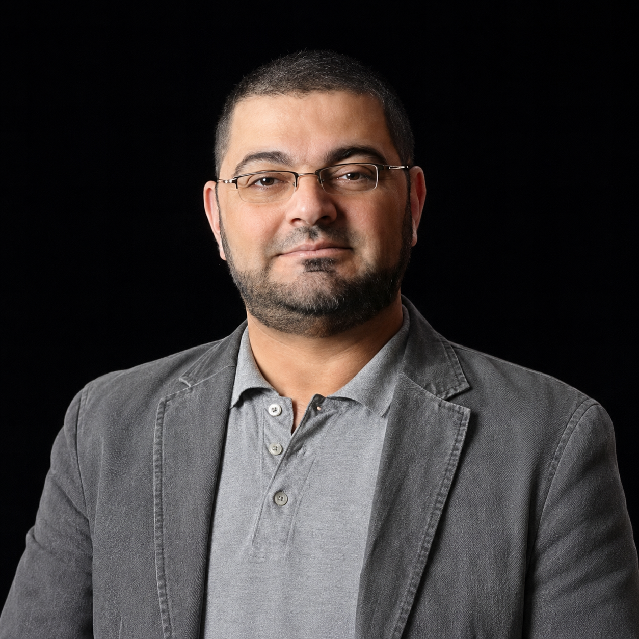 صورة الكاتب أحمد خيري العمري